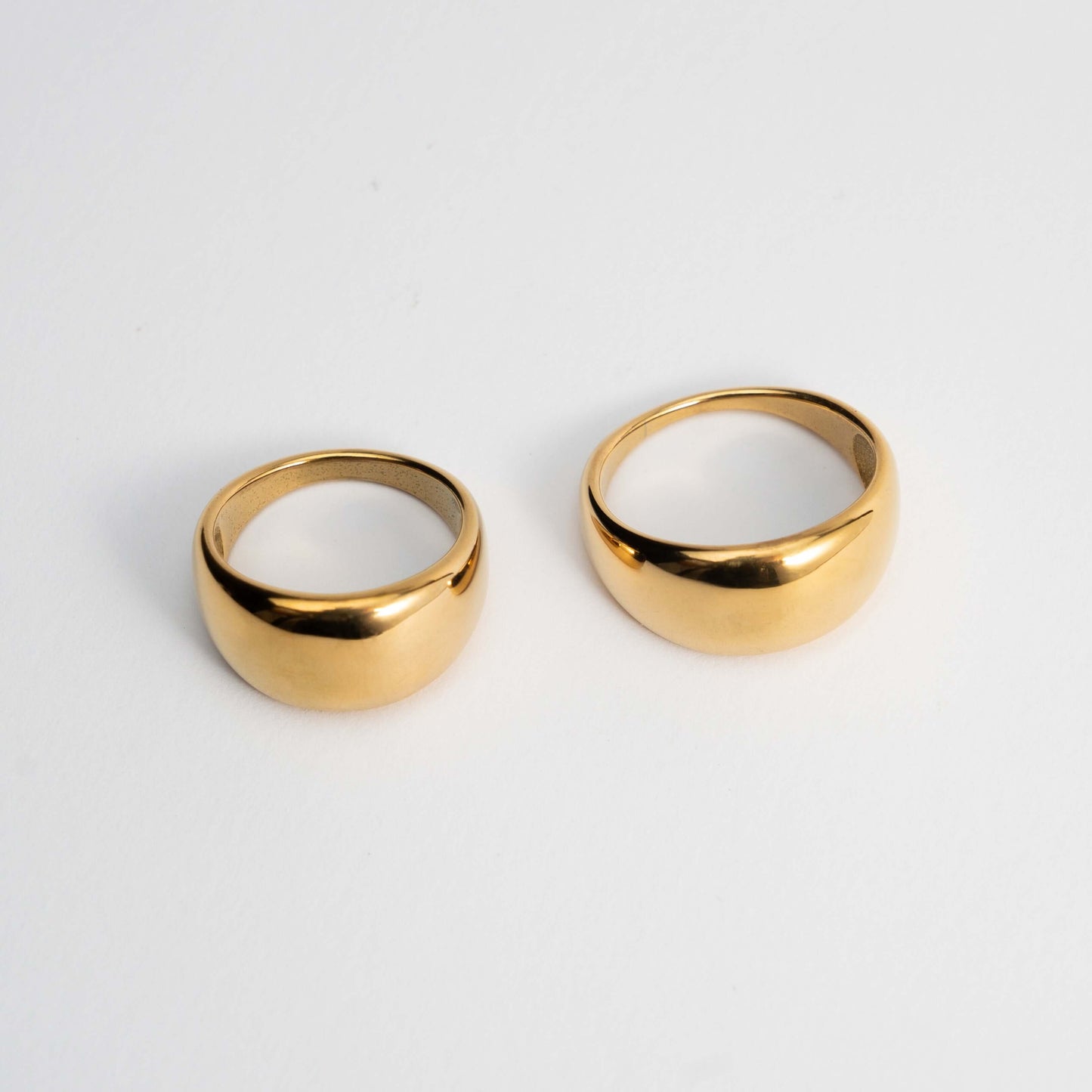 Solara - Large Round Wedding band